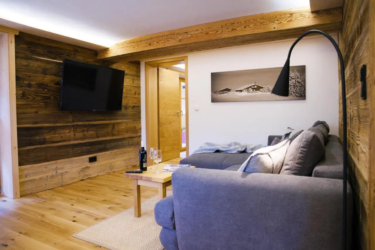 Apartment Leos Alpenchalet - Inclusive Sommer Bergbahnticket Und E-Auto Ladestation Oberstdorf Germany